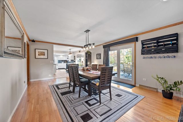 1367 Wauchope Drive, Elgin, IL 60123