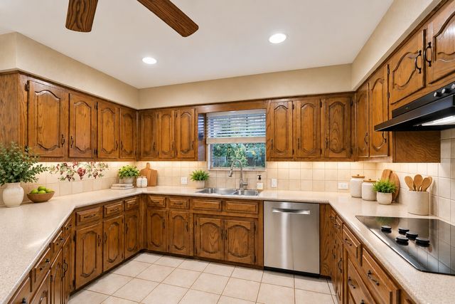 2404 Monmouth Court, Plano, TX 75075