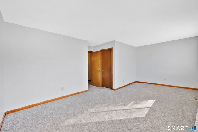 23 Staffordshire Commons Drive 23, Wallingford, CT 06492