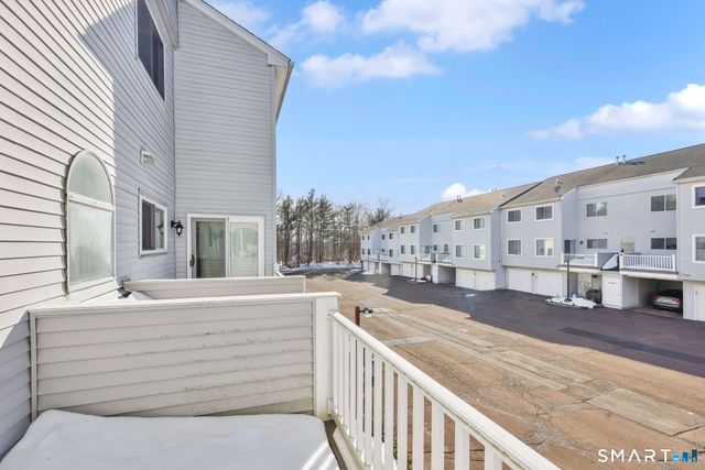 23 Staffordshire Commons Drive 23, Wallingford, CT 06492