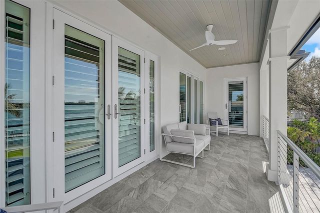 101 SEAGULL LANE, Sarasota, FL 34236
