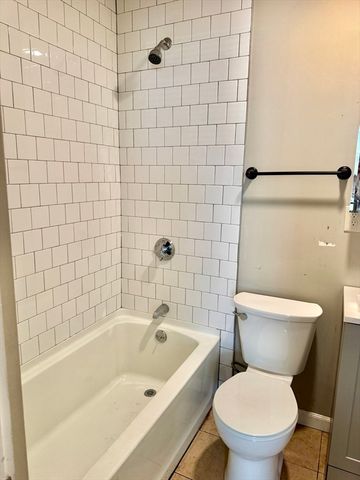 29 Chase 1L, Lynn, MA 01902