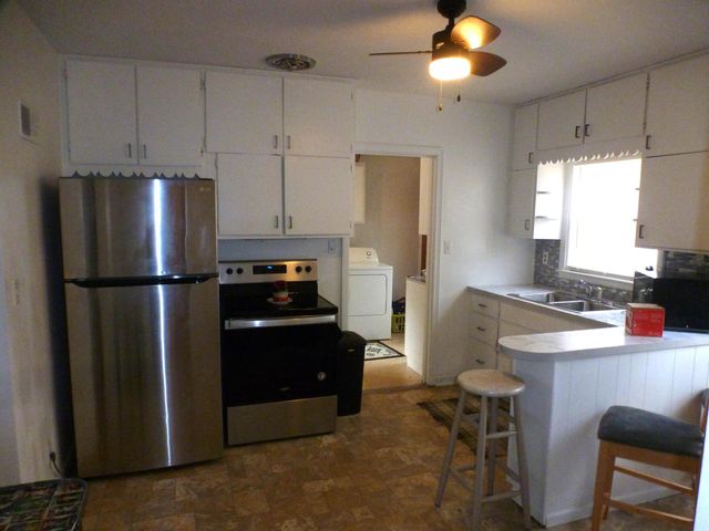 5610 Ridge Road, Stevensville Vllg, MI 49127