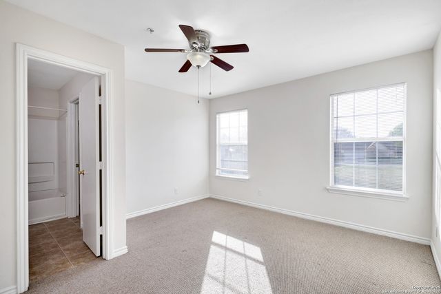 10023 Vasso Vw Apt 1, Converse, TX 78109