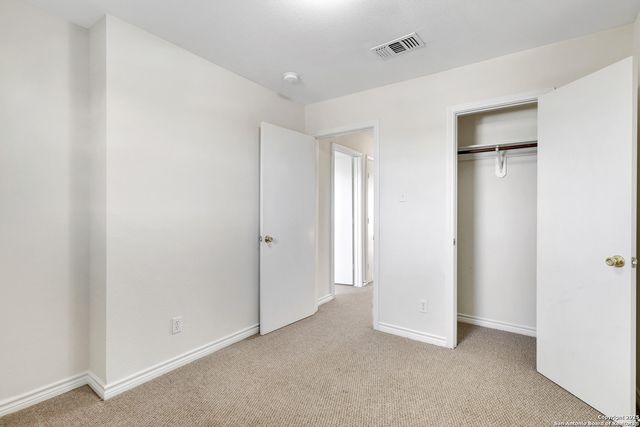 10023 Vasso Vw Apt 1, Converse, TX 78109