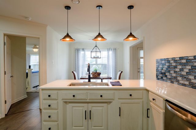 2306 Orleans Place, Searcy, AR 72143