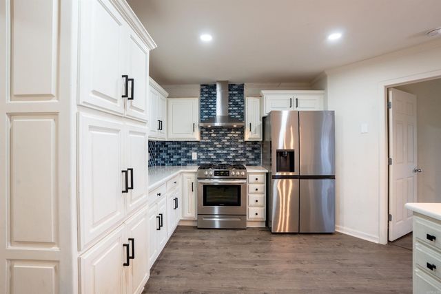 2306 Orleans Place, Searcy, AR 72143