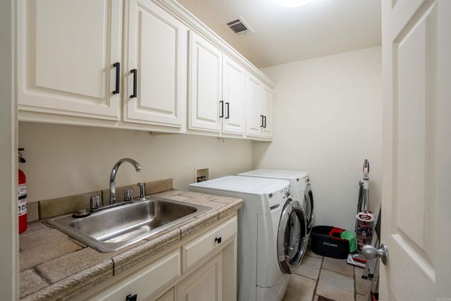 2306 Orleans Place, Searcy, AR 72143