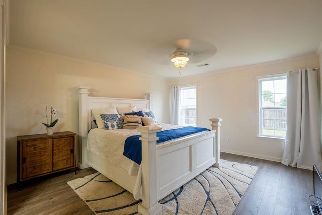 2306 Orleans Place, Searcy, AR 72143