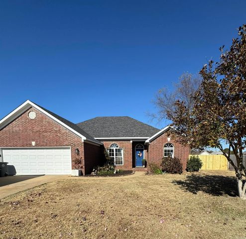 2306 Orleans Place, Searcy, AR 72143
