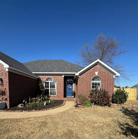 2306 Orleans Place, Searcy, AR 72143