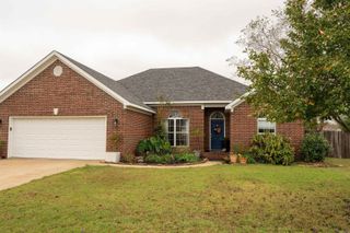2306 Orleans Place, Searcy, AR 72143