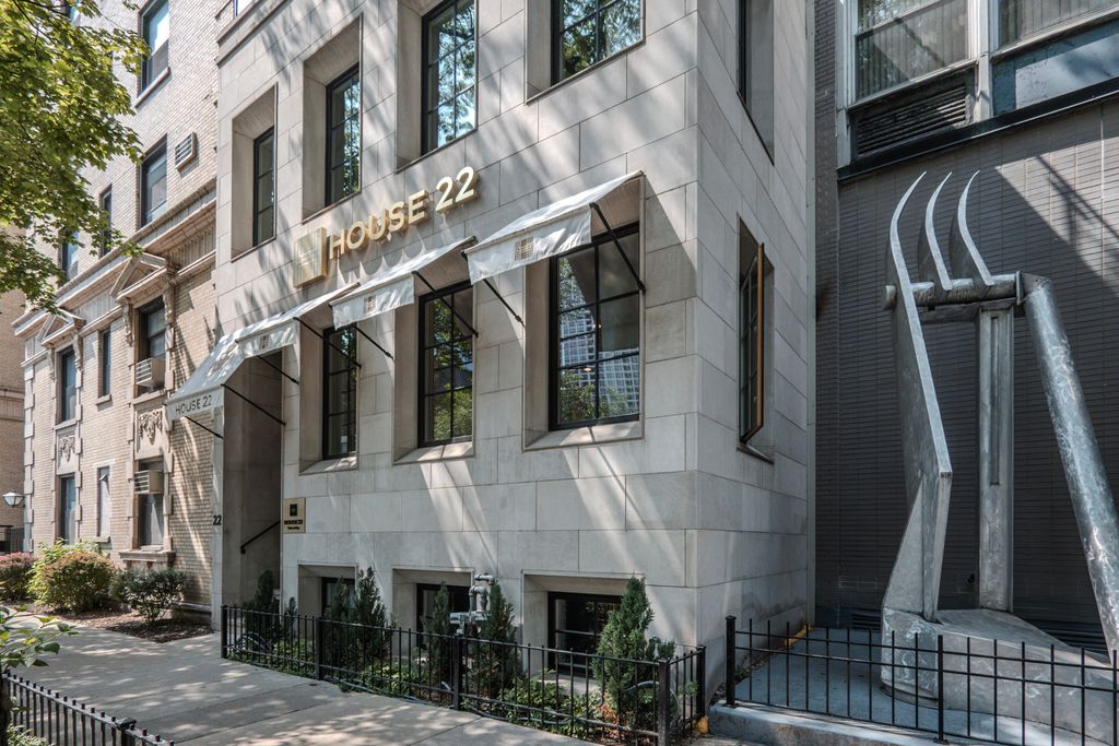 22 E Elm Street PH, Chicago, IL 60611