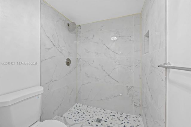 4025 N Nob Hill Road 301, Sunrise, FL 33351