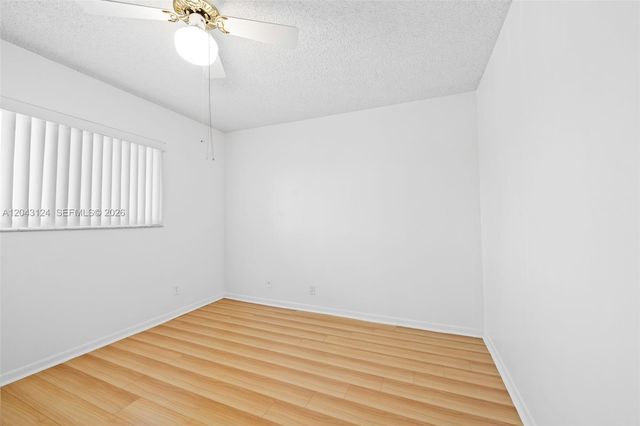 4025 N Nob Hill Road 301, Sunrise, FL 33351