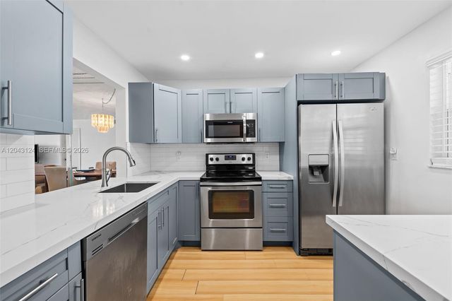 4025 N Nob Hill Road 301, Sunrise, FL 33351