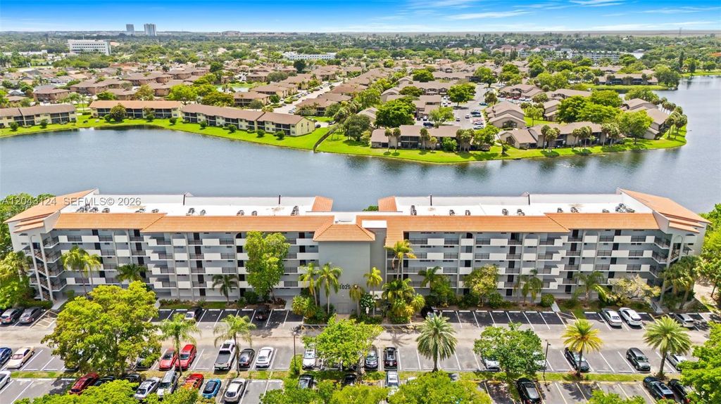 4025 N Nob Hill Road 301, Sunrise, FL 33351