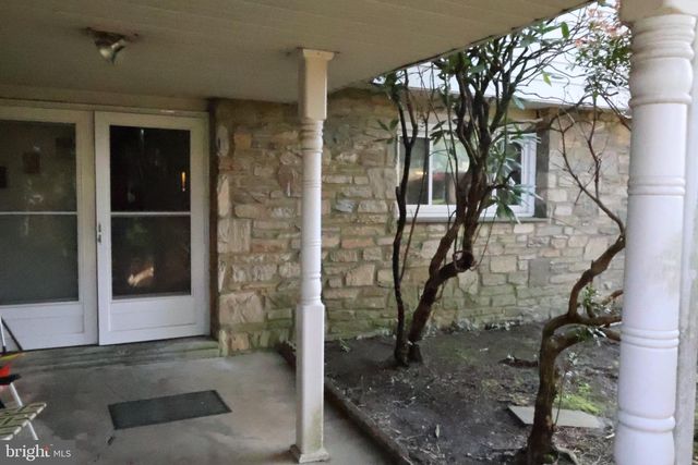 1456 THORNBERRY RD, Wyncote, PA 19095