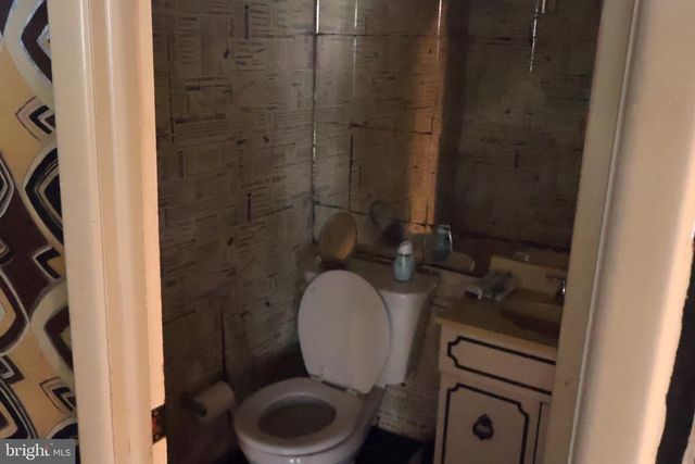 1456 THORNBERRY RD, Wyncote, PA 19095