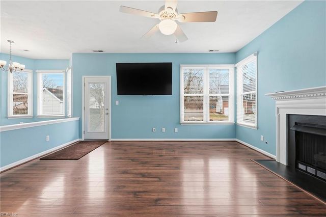 1013 New Mill DR, Chesapeake, VA 23322