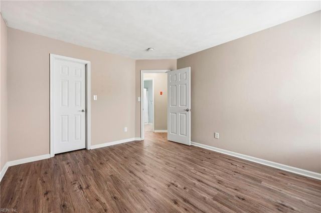 1013 New Mill DR, Chesapeake, VA 23322