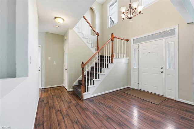 1013 New Mill DR, Chesapeake, VA 23322