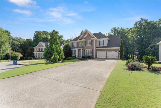 1898 Shaker Falls Lane, Lawrenceville, GA 30045