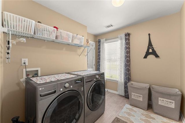 1898 Shaker Falls Lane, Lawrenceville, GA 30045