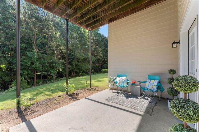 1898 Shaker Falls Lane, Lawrenceville, GA 30045