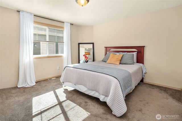 1803 Wildflower Way, Sedro Woolley, WA 98284