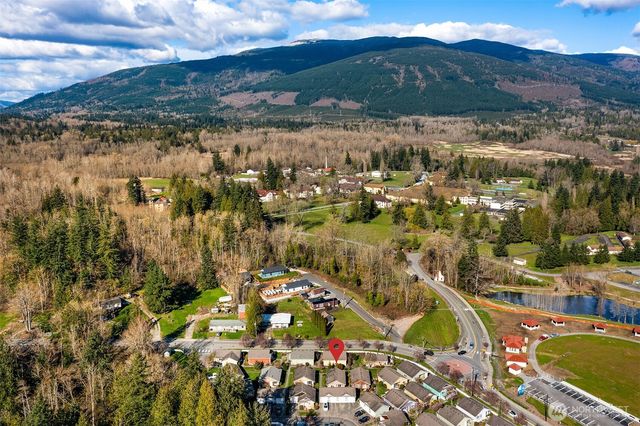 1803 Wildflower Way, Sedro Woolley, WA 98284