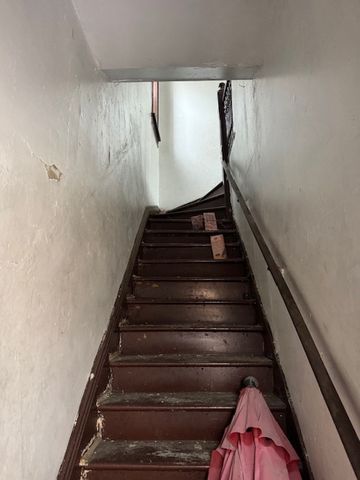 1617 S Hamlin Avenue, Chicago, IL 60623