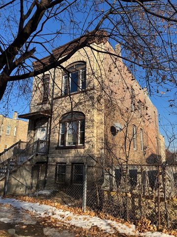 1617 S Hamlin Avenue, Chicago, IL 60623