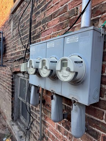 1617 S Hamlin Avenue, Chicago, IL 60623