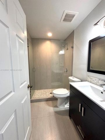 16276 SW 75th St, Miami, FL 33193