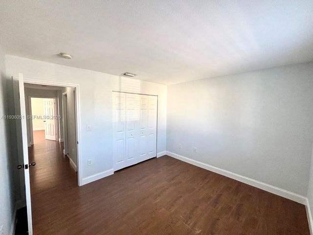 16276 SW 75th St, Miami, FL 33193