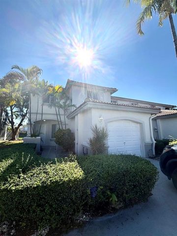 16276 SW 75th St, Miami, FL 33193