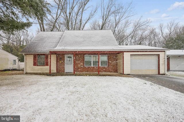 21 GLENVIEW LN, Willingboro, NJ 08046