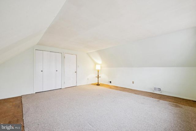 21 GLENVIEW LN, Willingboro, NJ 08046