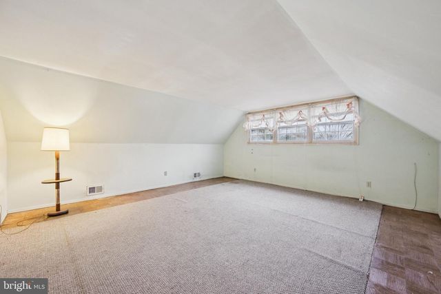 21 GLENVIEW LN, Willingboro, NJ 08046