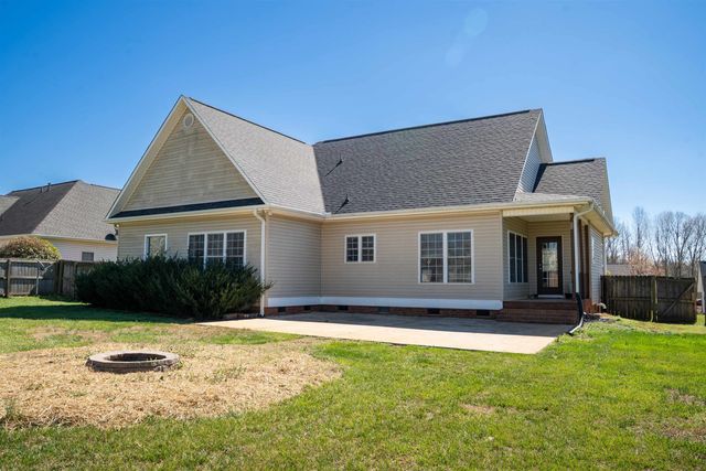 376 Shadow Oak, Boiling Springs, SC 29316