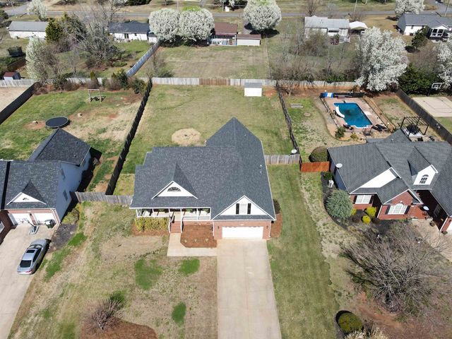 376 Shadow Oak, Boiling Springs, SC 29316