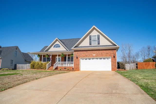 376 Shadow Oak, Boiling Springs, SC 29316