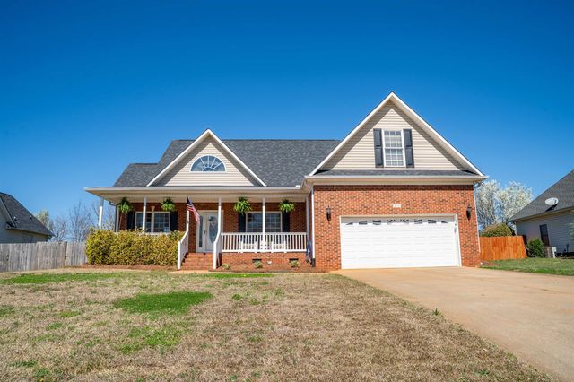 376 Shadow Oak, Boiling Springs, SC 29316