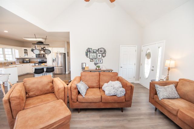 376 Shadow Oak, Boiling Springs, SC 29316