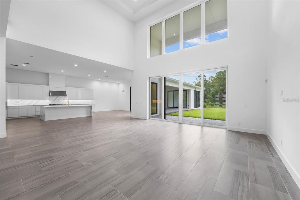 Image 17 of property listing at 9847 LAUREL BERRY DRIVE, Orlando, FL 32827