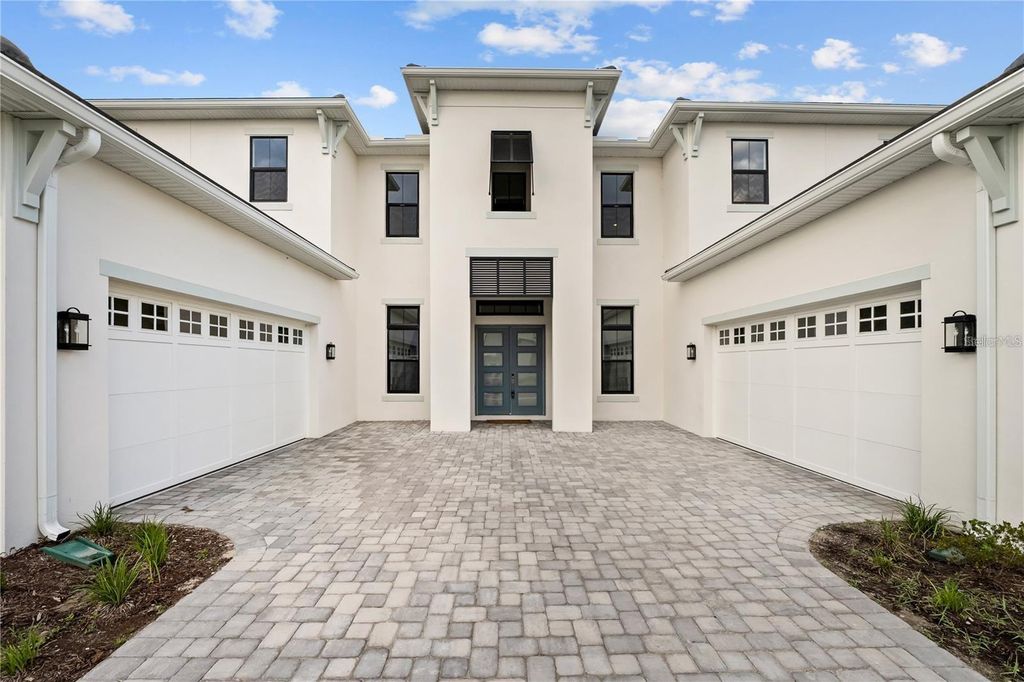 Image 5 of property listing at 9847 LAUREL BERRY DRIVE, Orlando, FL 32827