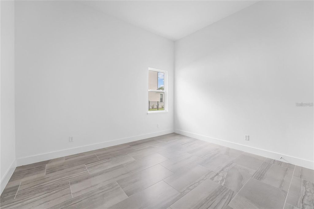 Image 46 of property listing at 9847 LAUREL BERRY DRIVE, Orlando, FL 32827