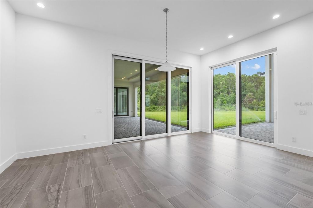 Image 50 of property listing at 9847 LAUREL BERRY DRIVE, Orlando, FL 32827