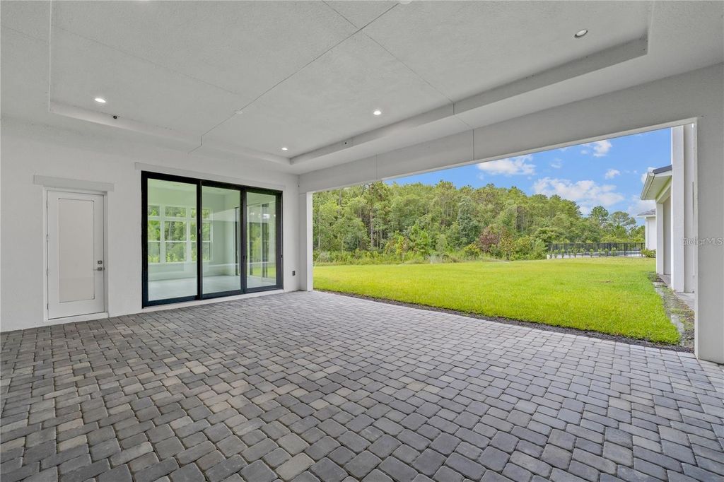 Image 51 of property listing at 9847 LAUREL BERRY DRIVE, Orlando, FL 32827